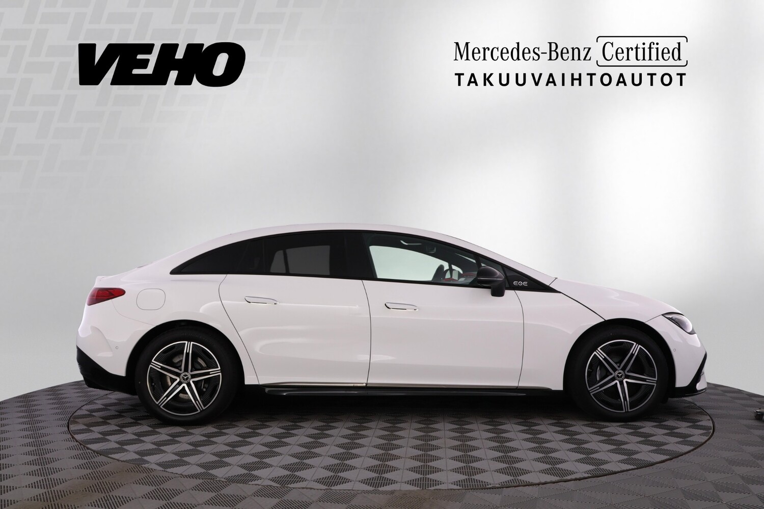 Mercedes-Benz EQE vaihtoauto