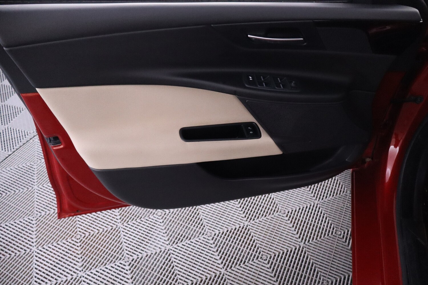 Jaguar XE vaihtoauto