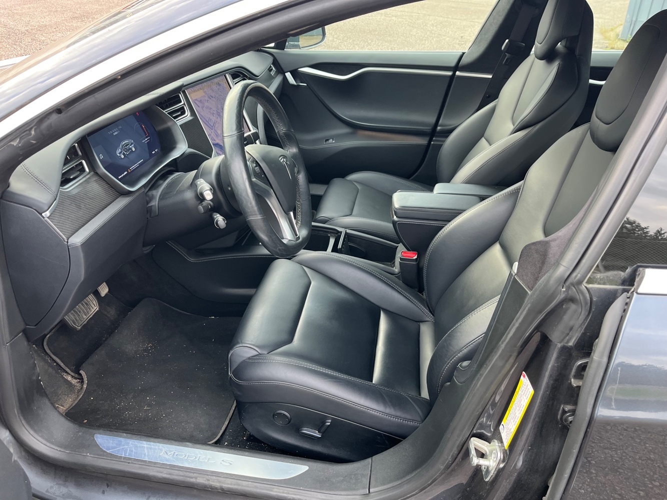 Tesla Model S vaihtoauto
