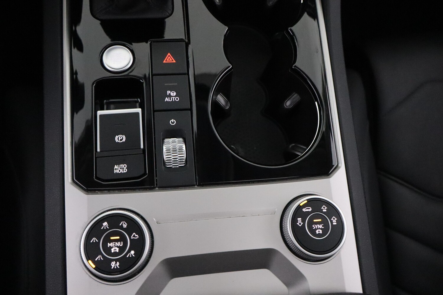 Volkswagen Touareg vaihtoauto