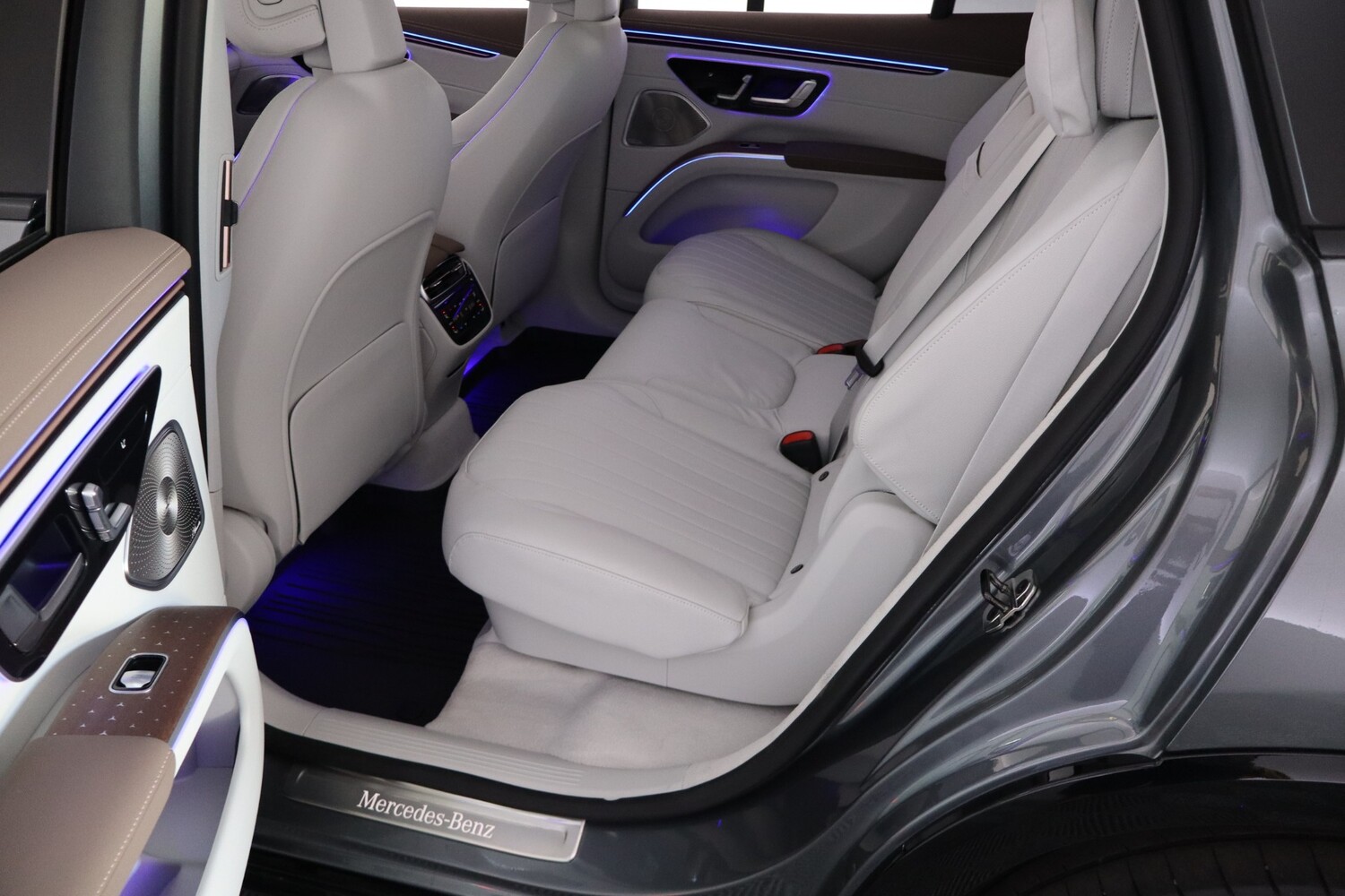 Mercedes-Benz EQS vaihtoauto