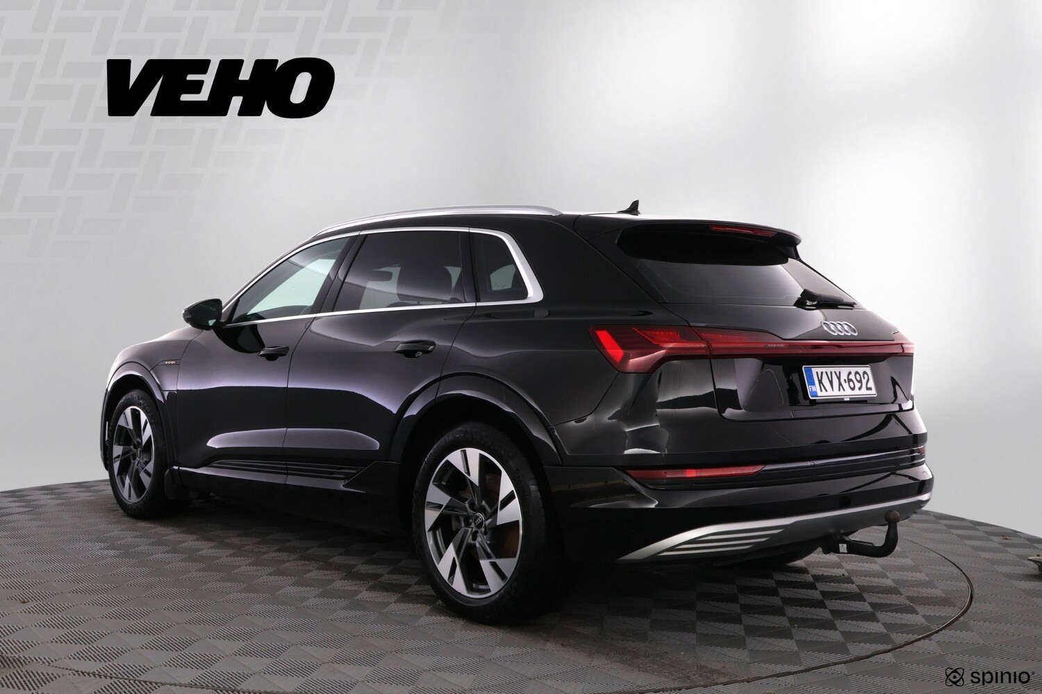 Audi e-tron vaihtoauto