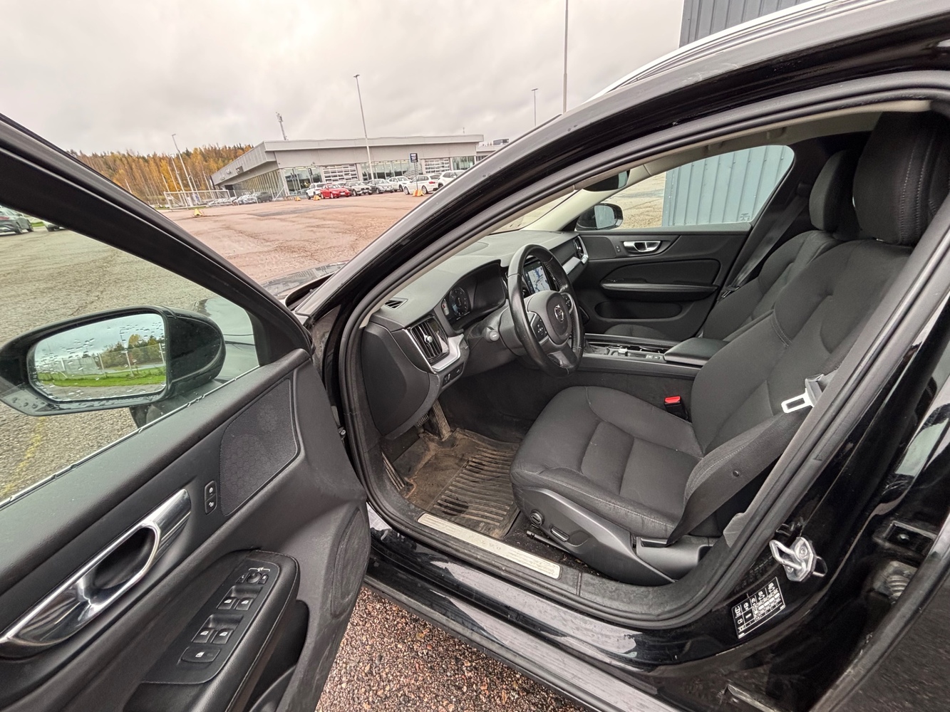 Volvo V60 vaihtoauto