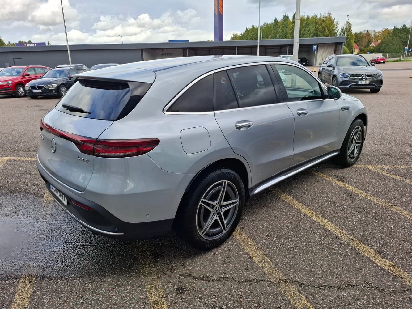 Mercedes-Benz EQC vaihtoauto