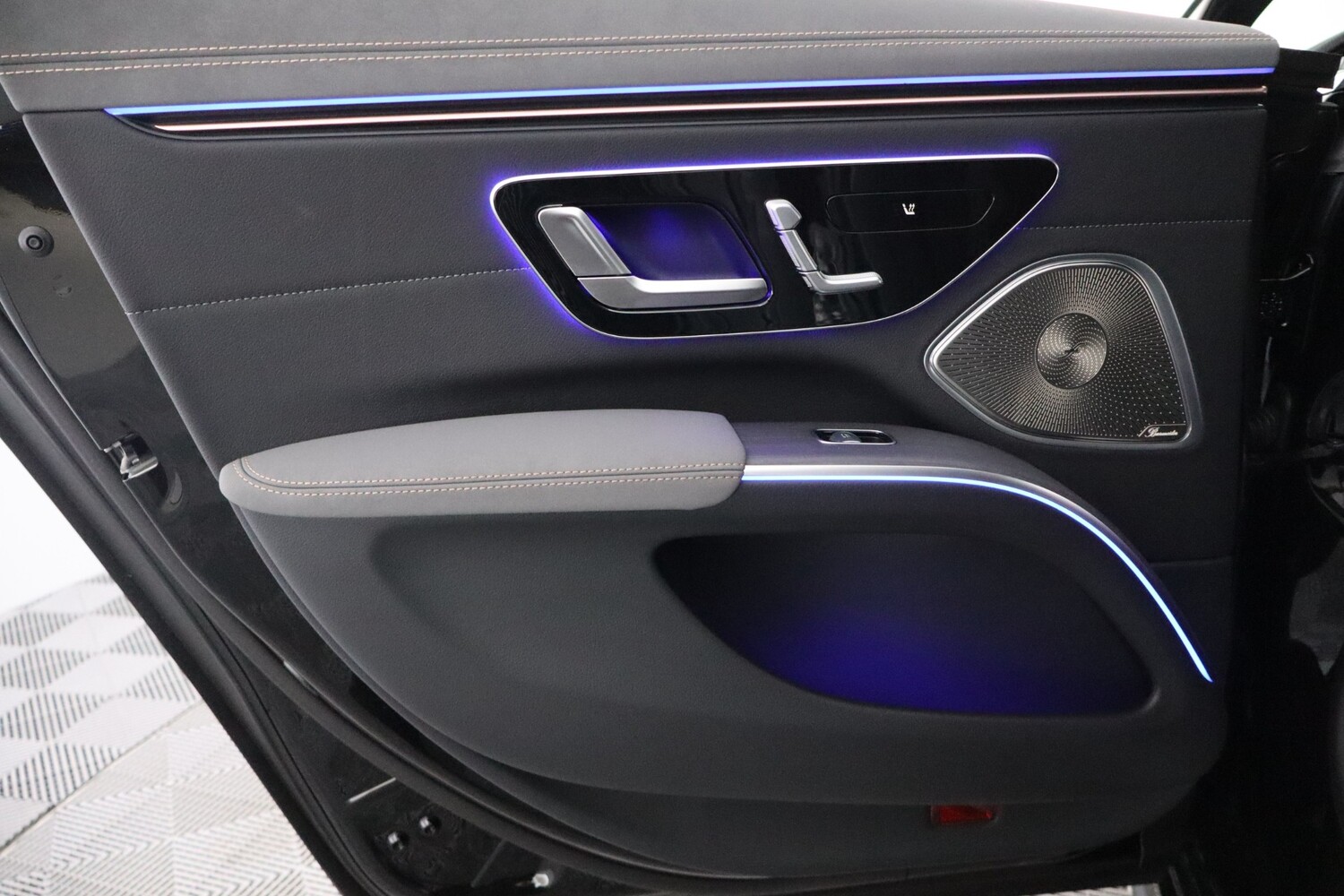 Mercedes-Benz EQS vaihtoauto