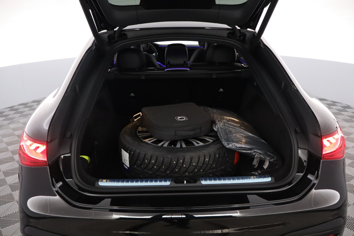 Mercedes-Benz EQS vaihtoauto