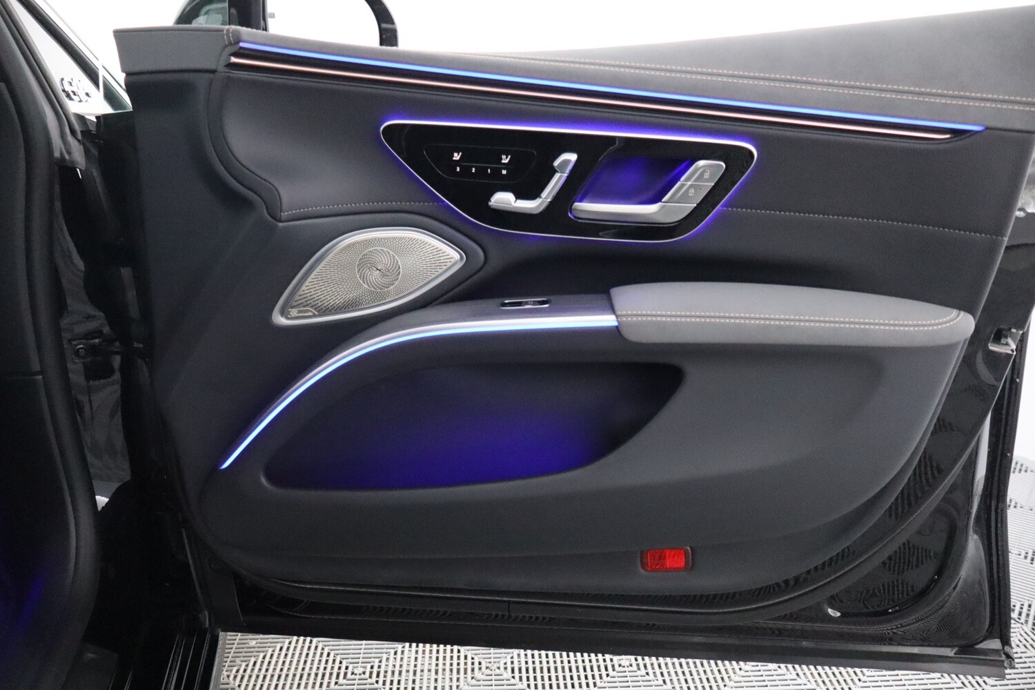 Mercedes-Benz EQS vaihtoauto