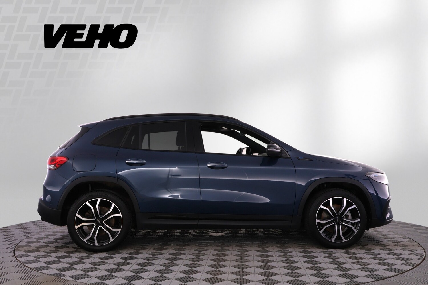 Mercedes-Benz EQA vaihtoauto