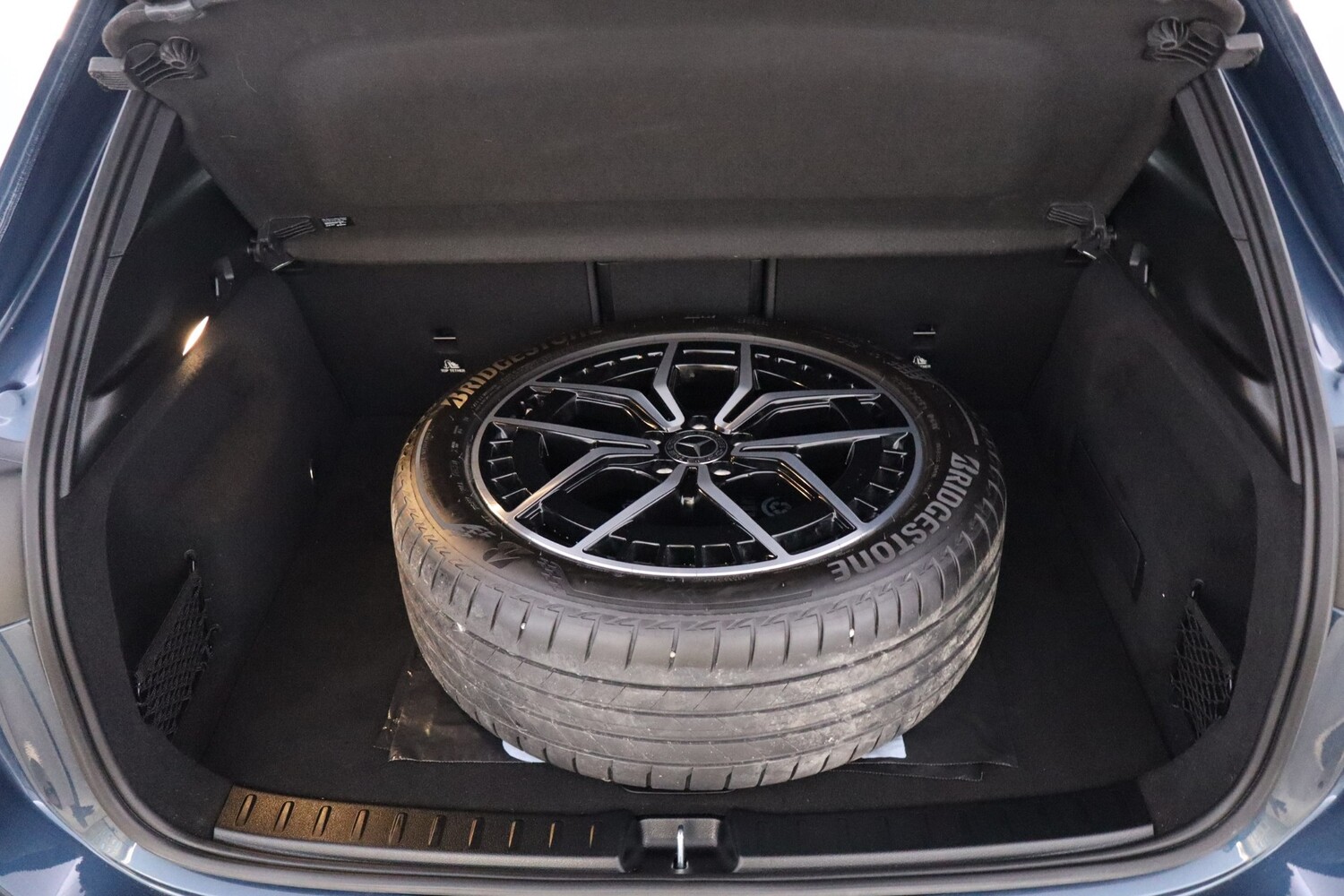 Mercedes-Benz EQA vaihtoauto