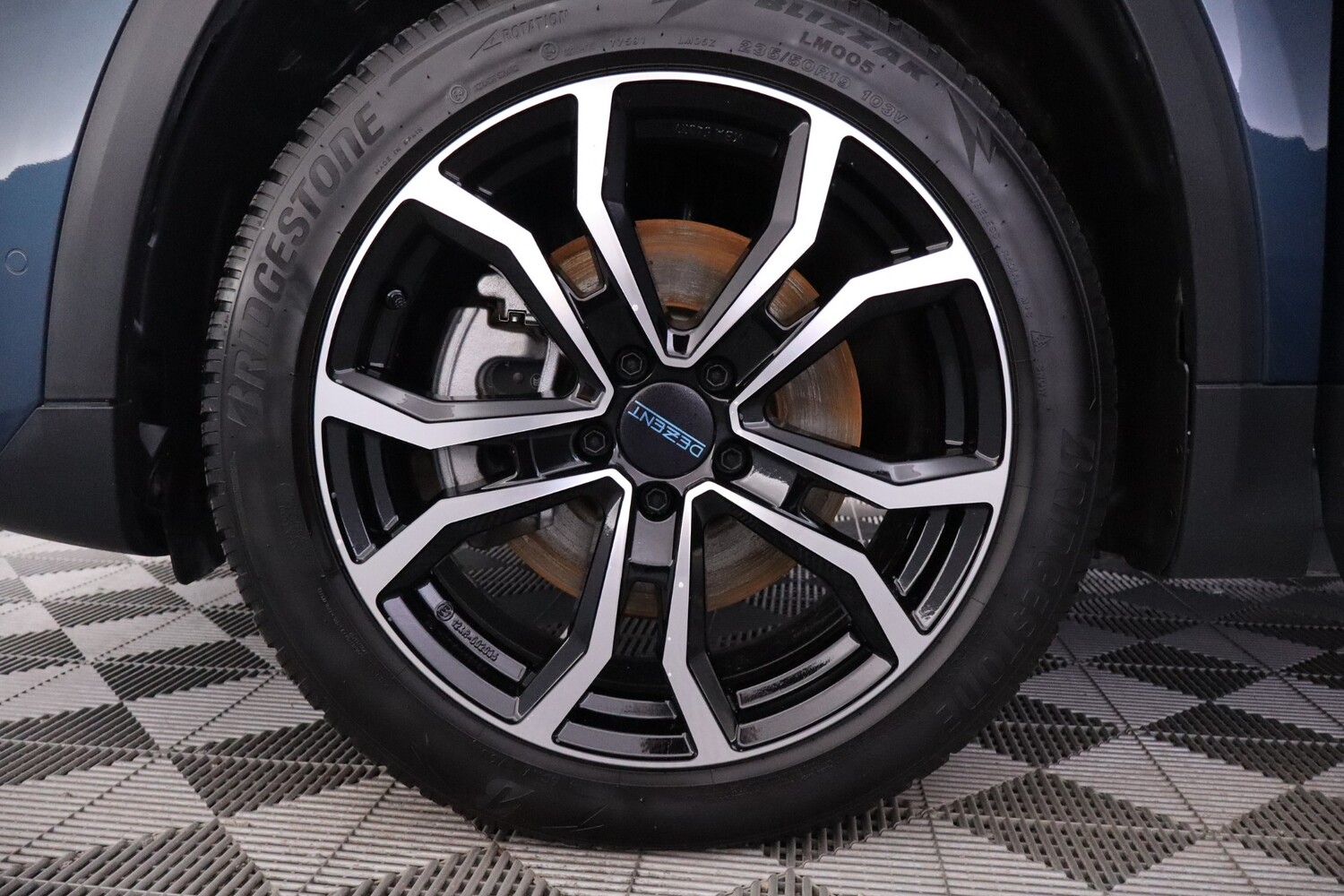 Mercedes-Benz EQA vaihtoauto