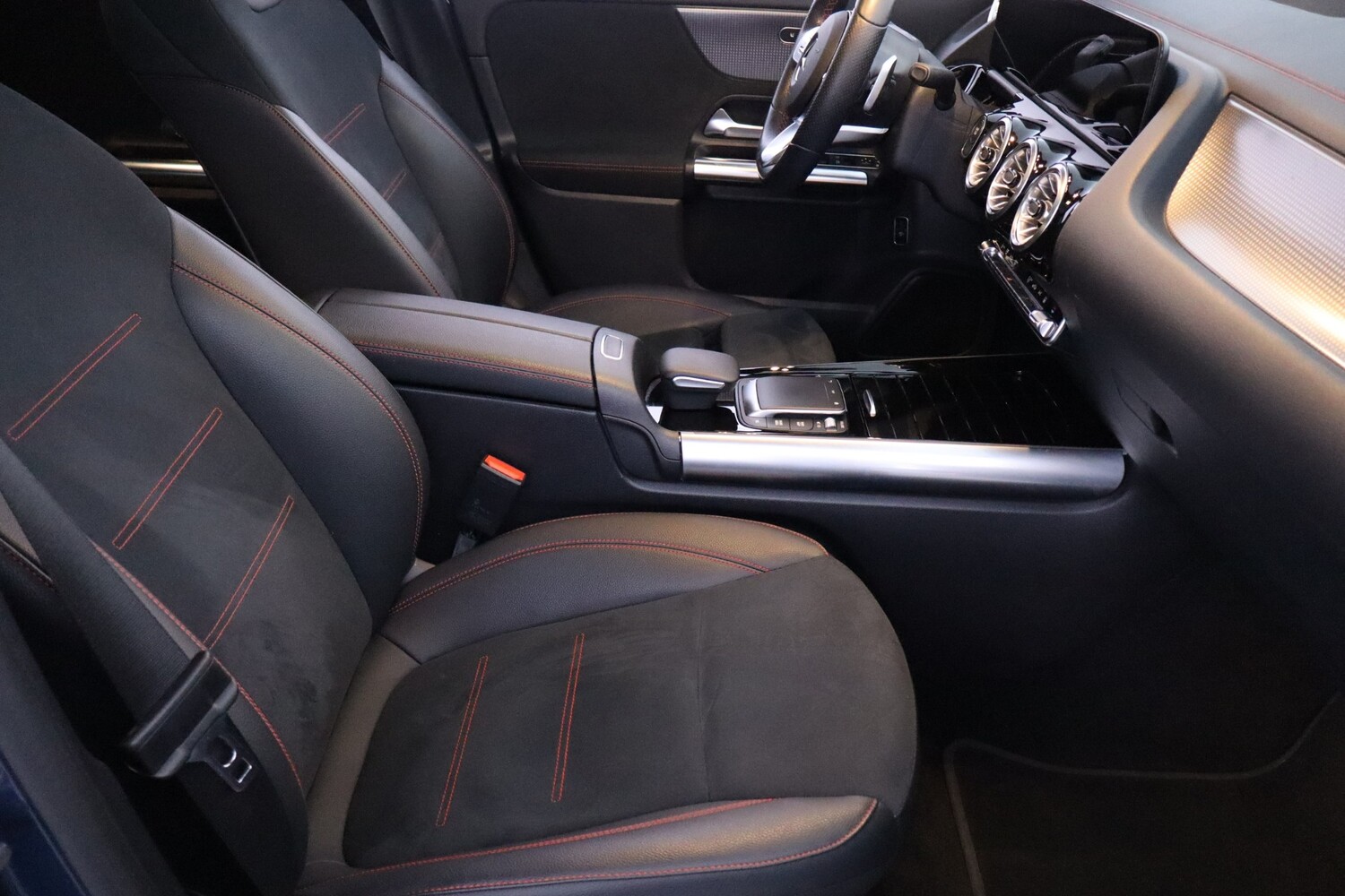 Mercedes-Benz EQA vaihtoauto