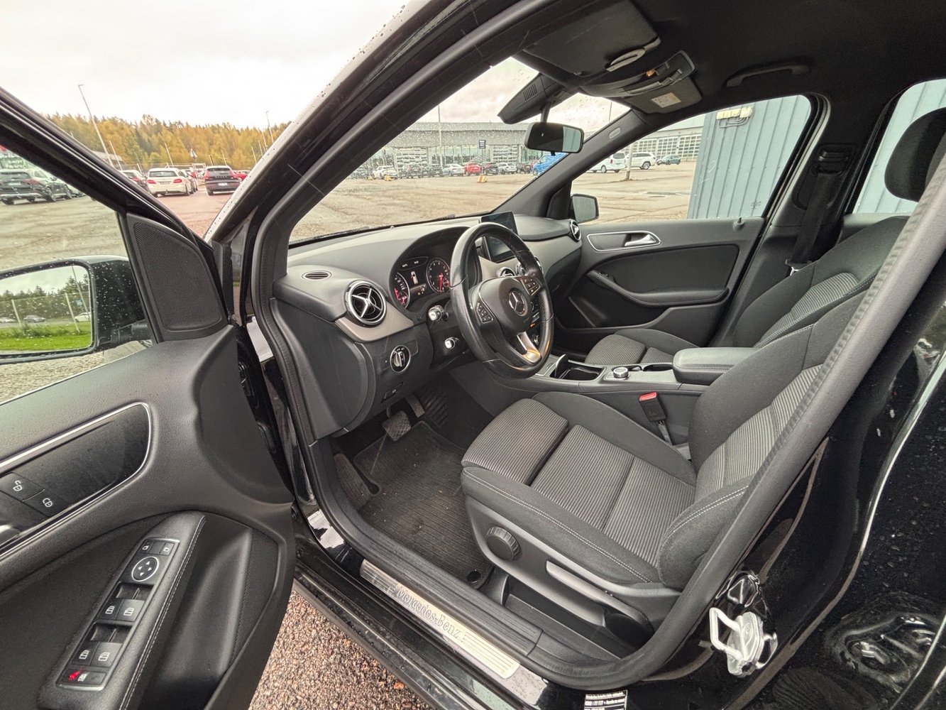 Mercedes-Benz B vaihtoauto