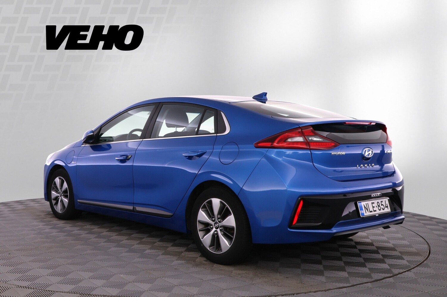 Hyundai IONIQ plug-in vaihtoauto