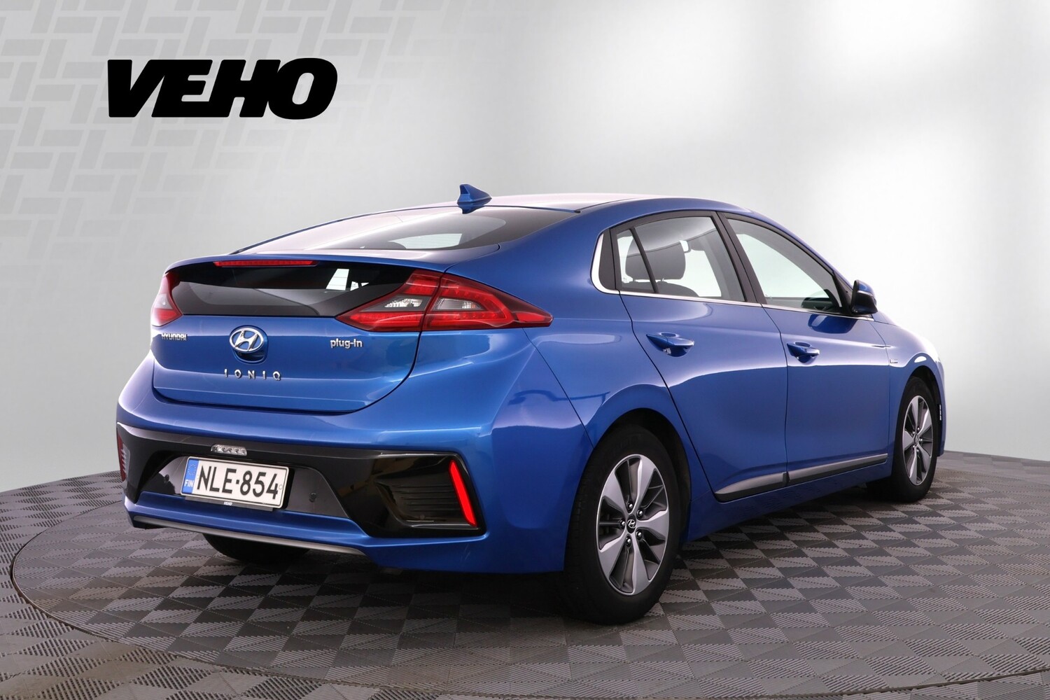 Hyundai IONIQ plug-in vaihtoauto