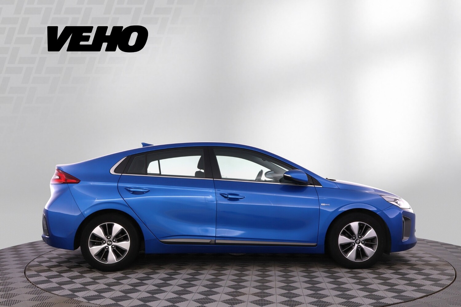 Hyundai IONIQ plug-in vaihtoauto