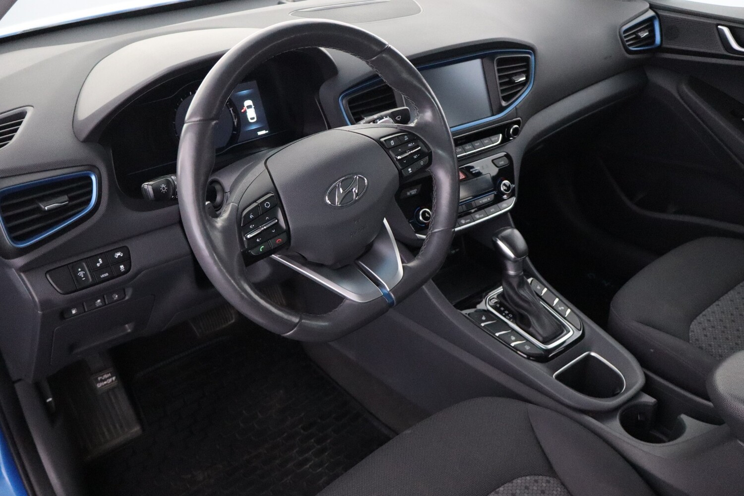 Hyundai IONIQ plug-in vaihtoauto