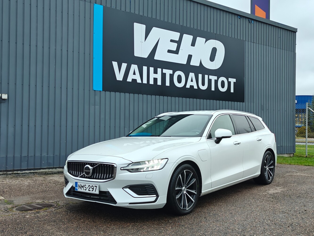 Volvo V60 vaihtoauto