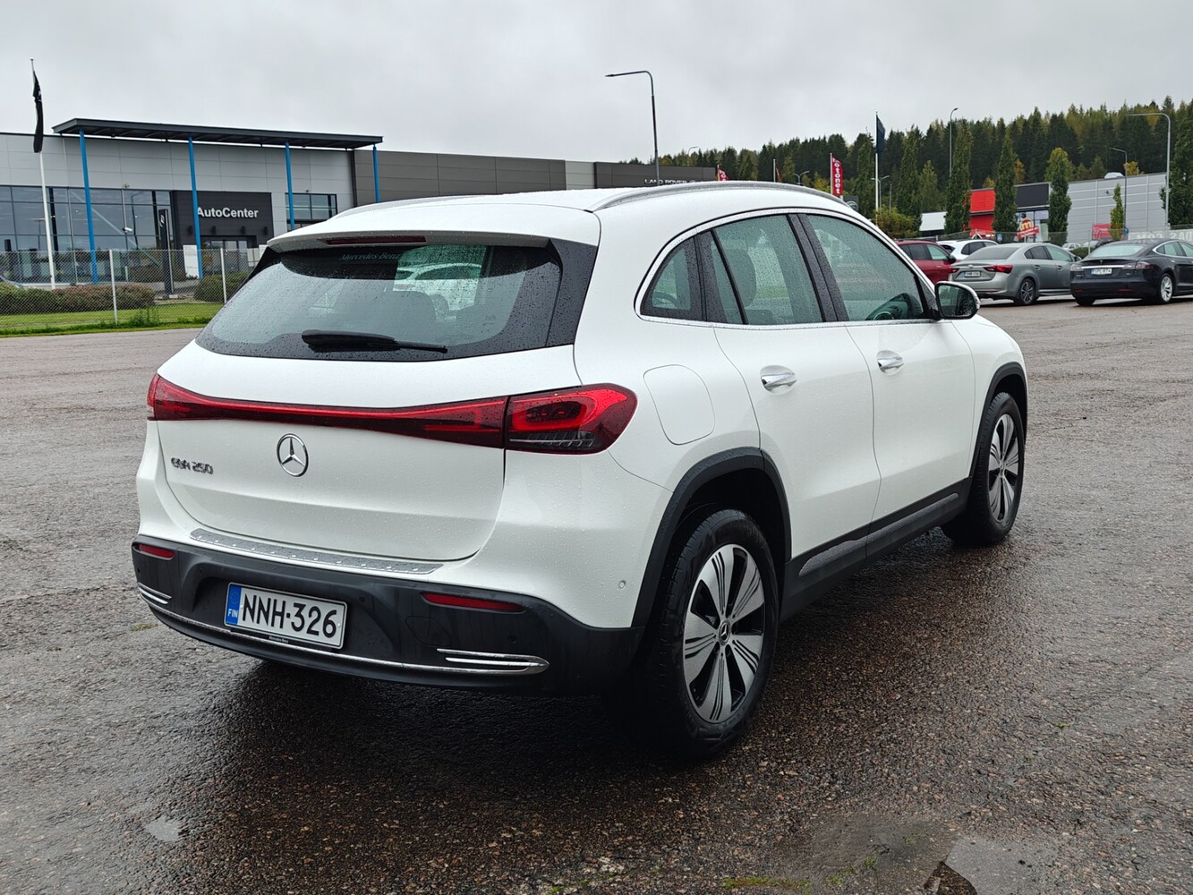 Mercedes-Benz EQA vaihtoauto