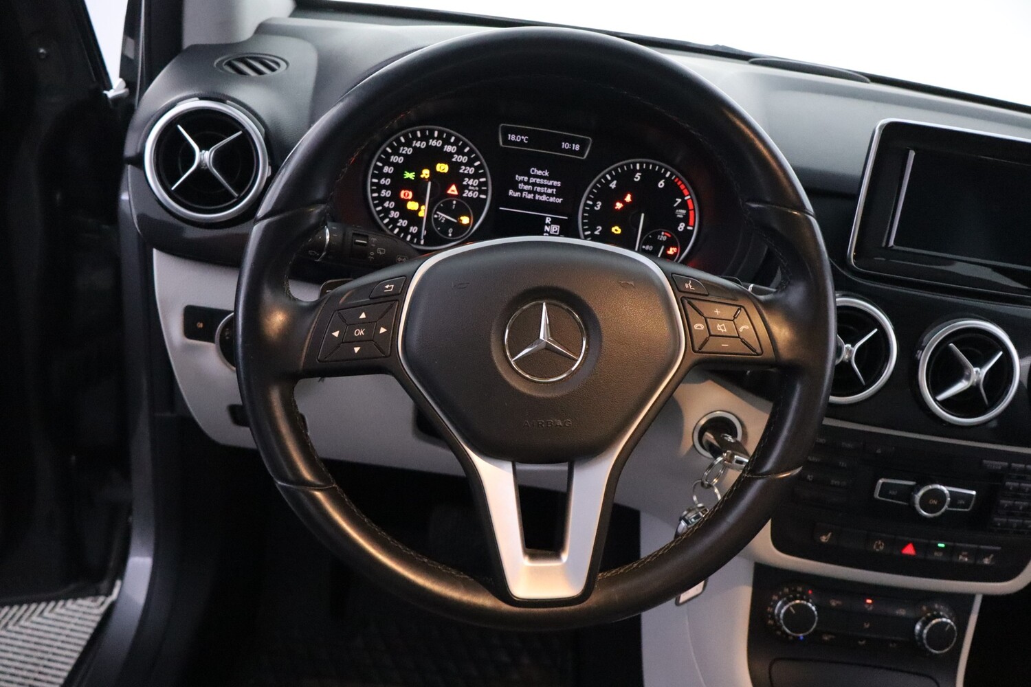 Mercedes-Benz B vaihtoauto