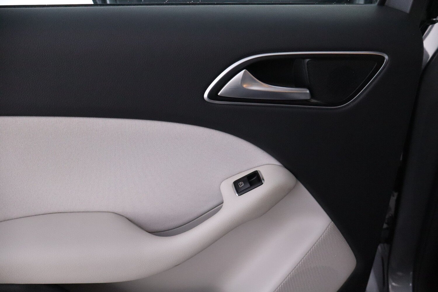 Mercedes-Benz B vaihtoauto