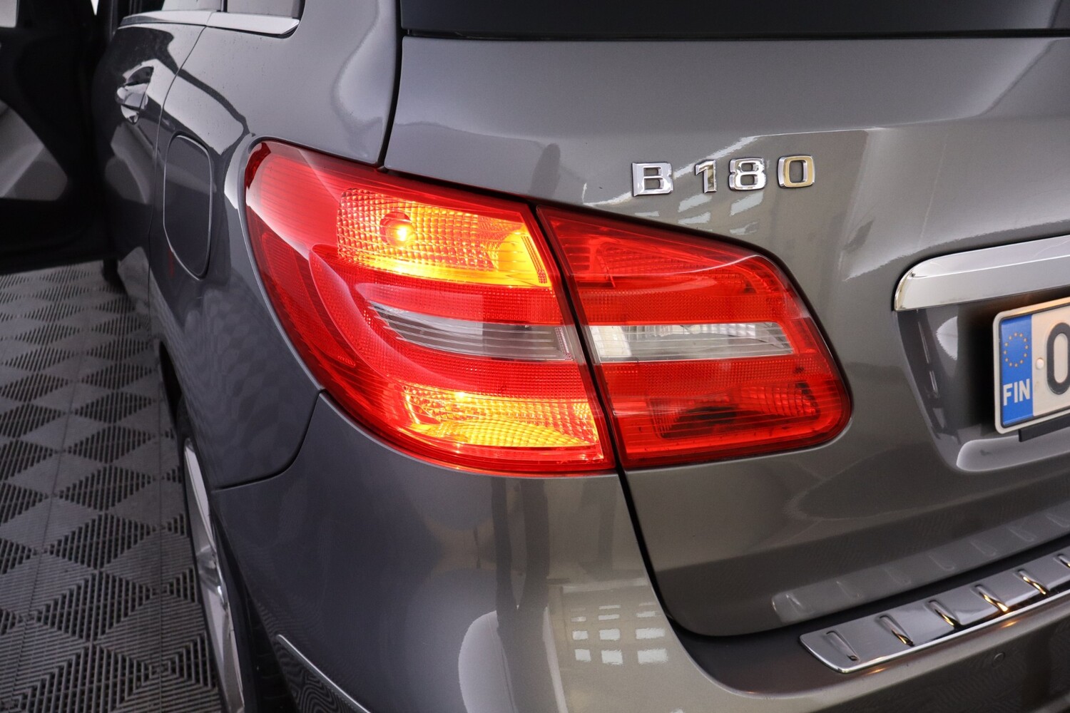 Mercedes-Benz B vaihtoauto