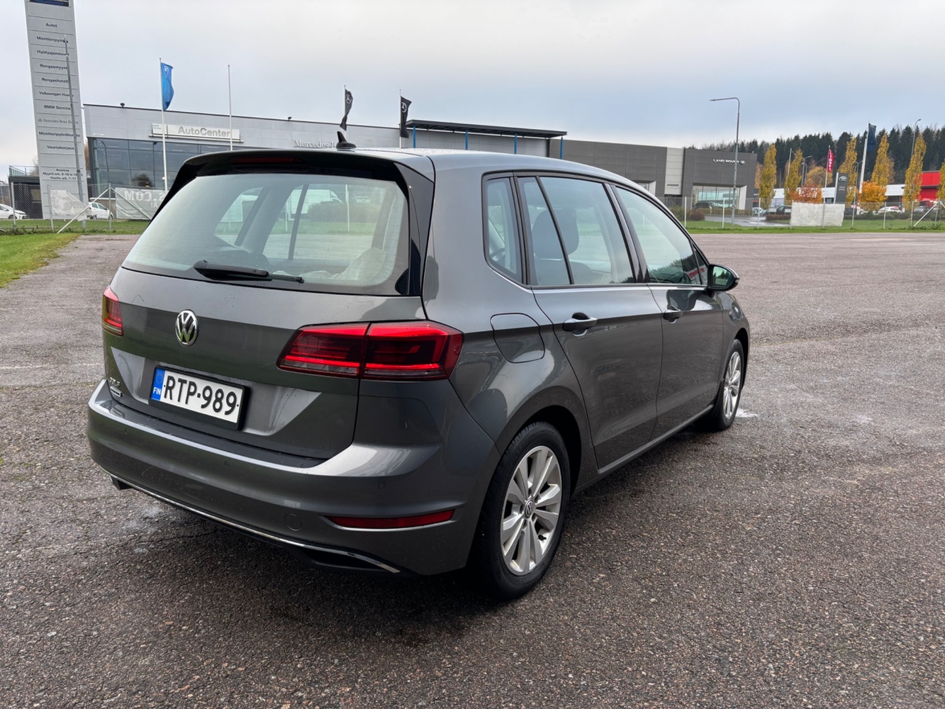 Volkswagen Golf Sportsvan vaihtoauto