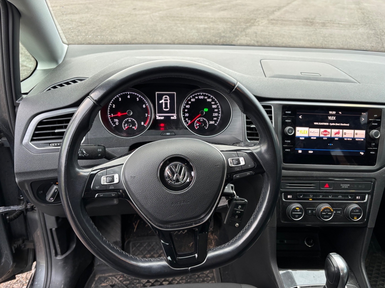 Volkswagen Golf Sportsvan vaihtoauto
