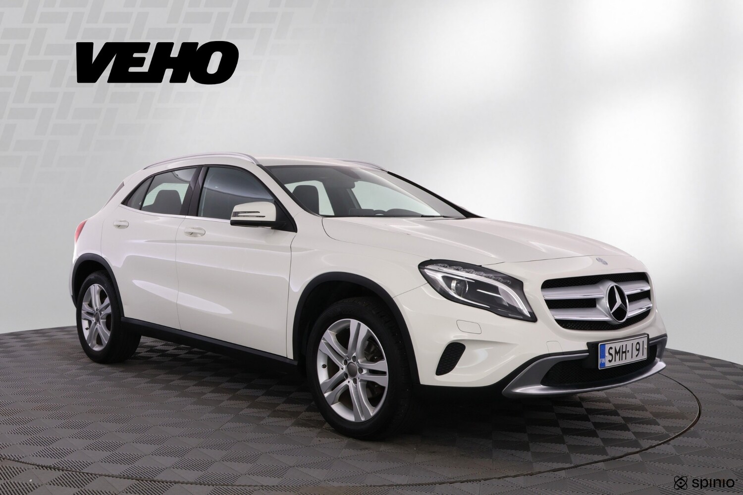 Mercedes-Benz GLA vaihtoauto