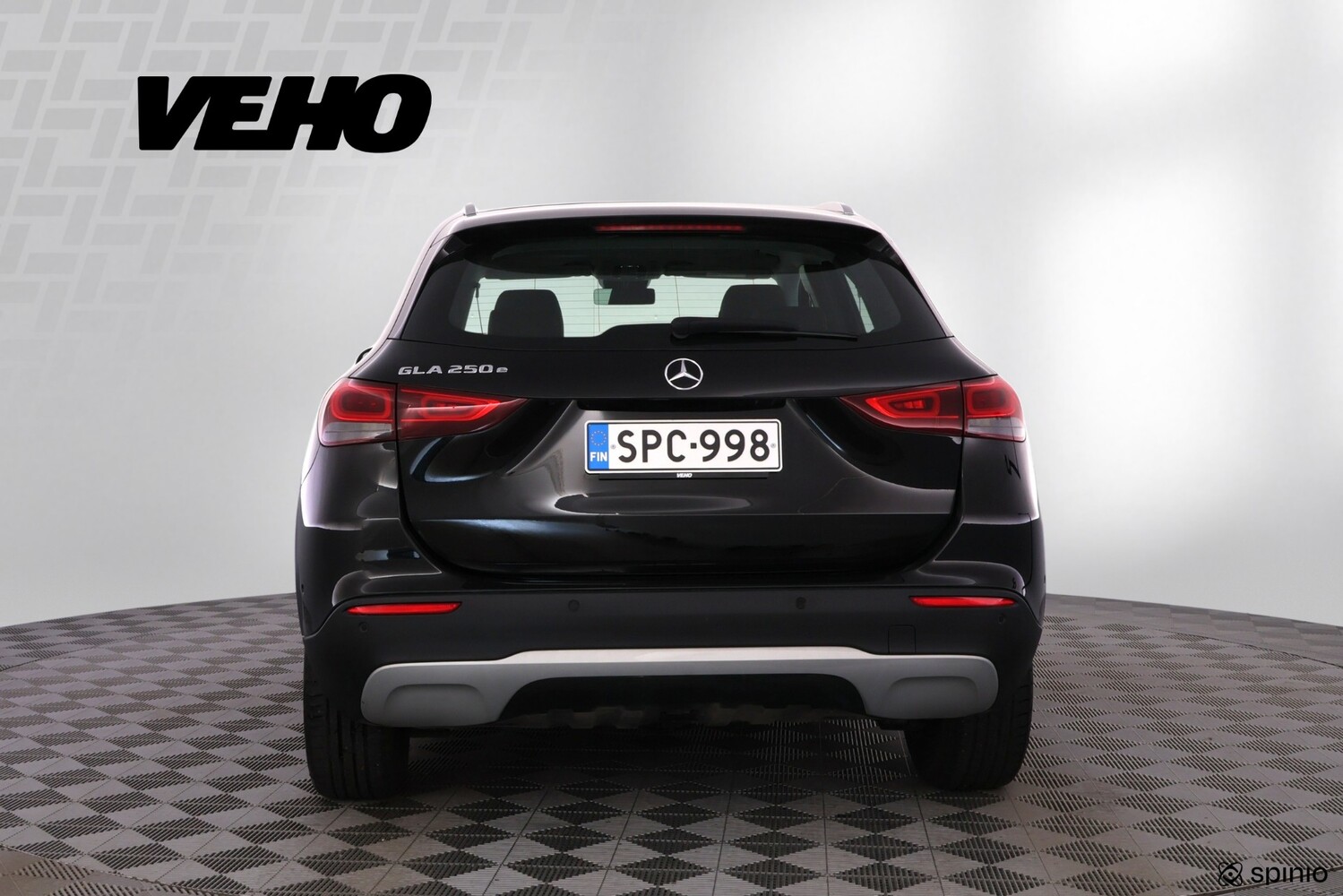 Mercedes-Benz GLA vaihtoauto