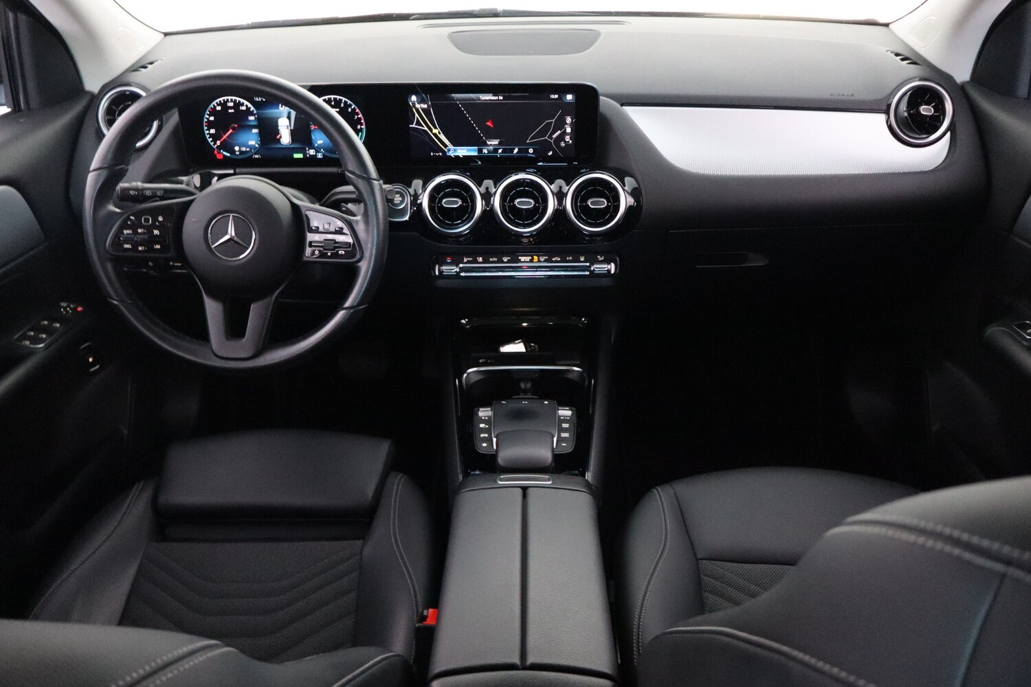 Mercedes-Benz GLA vaihtoauto
