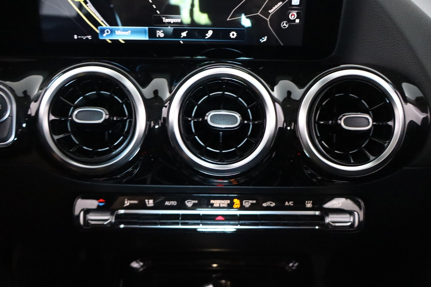 Mercedes-Benz GLA vaihtoauto