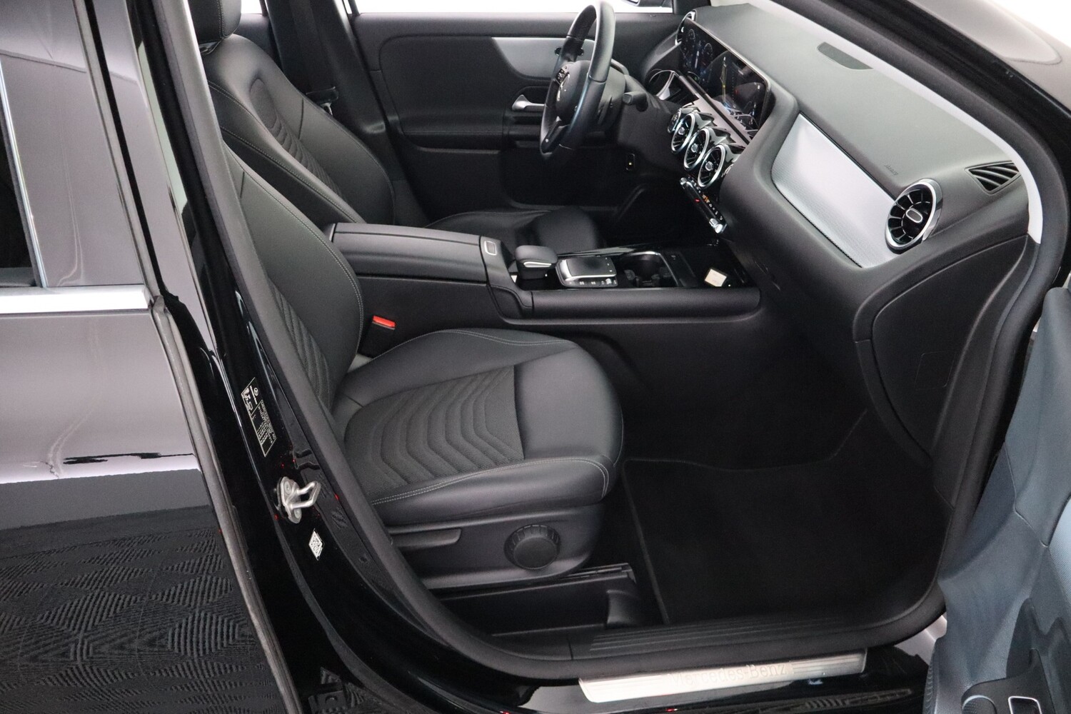 Mercedes-Benz GLA vaihtoauto