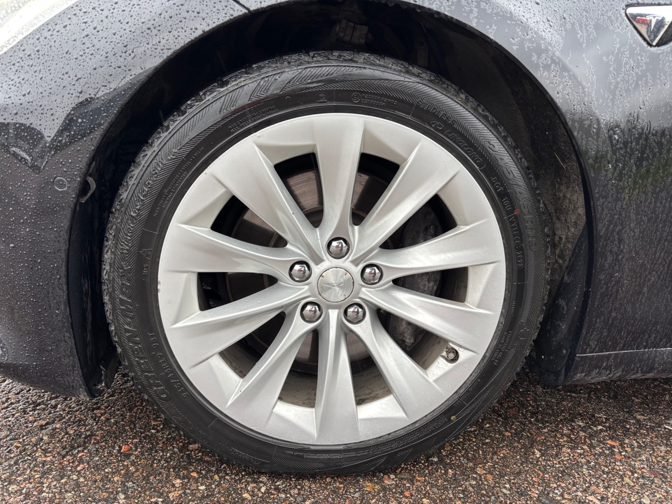 Tesla Model S vaihtoauto