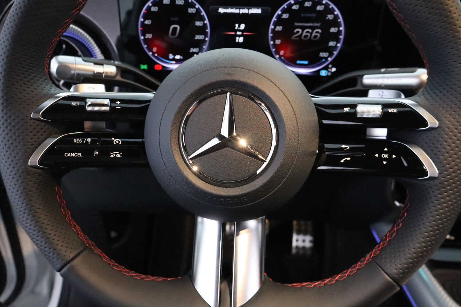 Mercedes-Benz GLB vaihtoauto