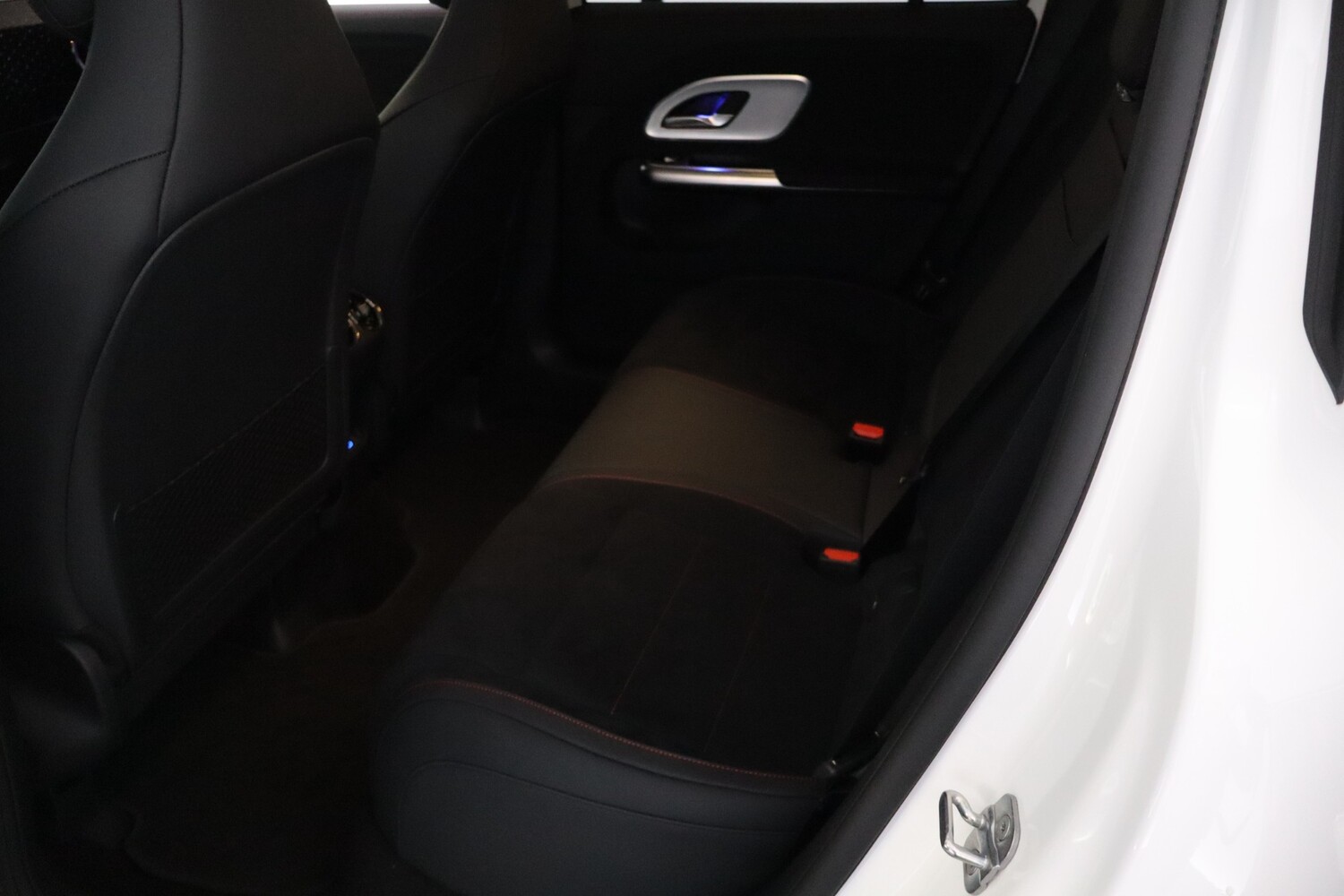 Mercedes-Benz GLB vaihtoauto