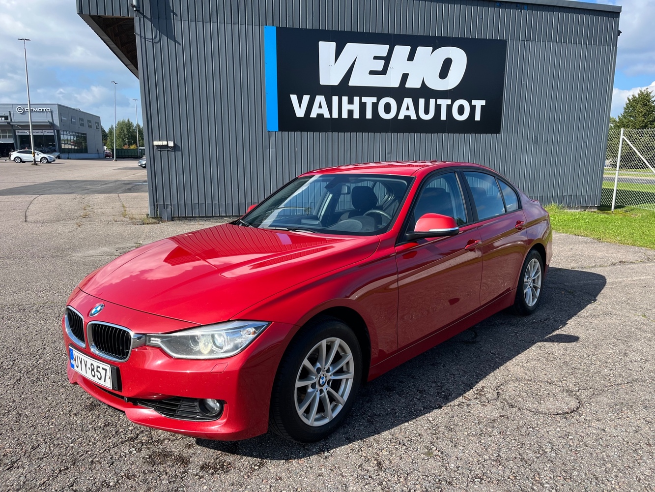 BMW 320 vaihtoauto