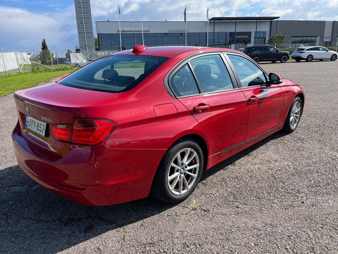 BMW 320 vaihtoauto