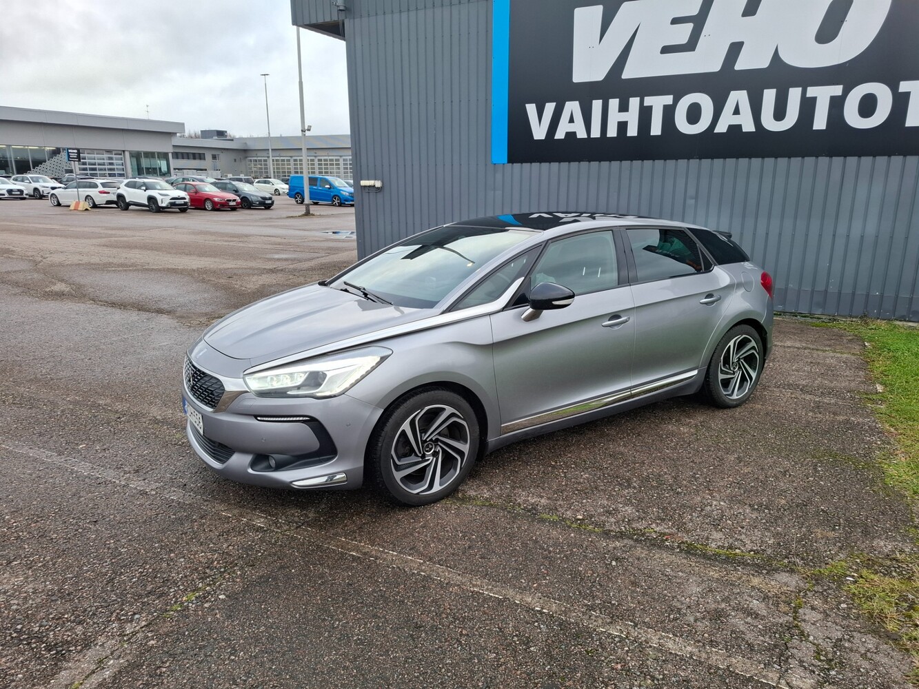 DS 5 vaihtoauto