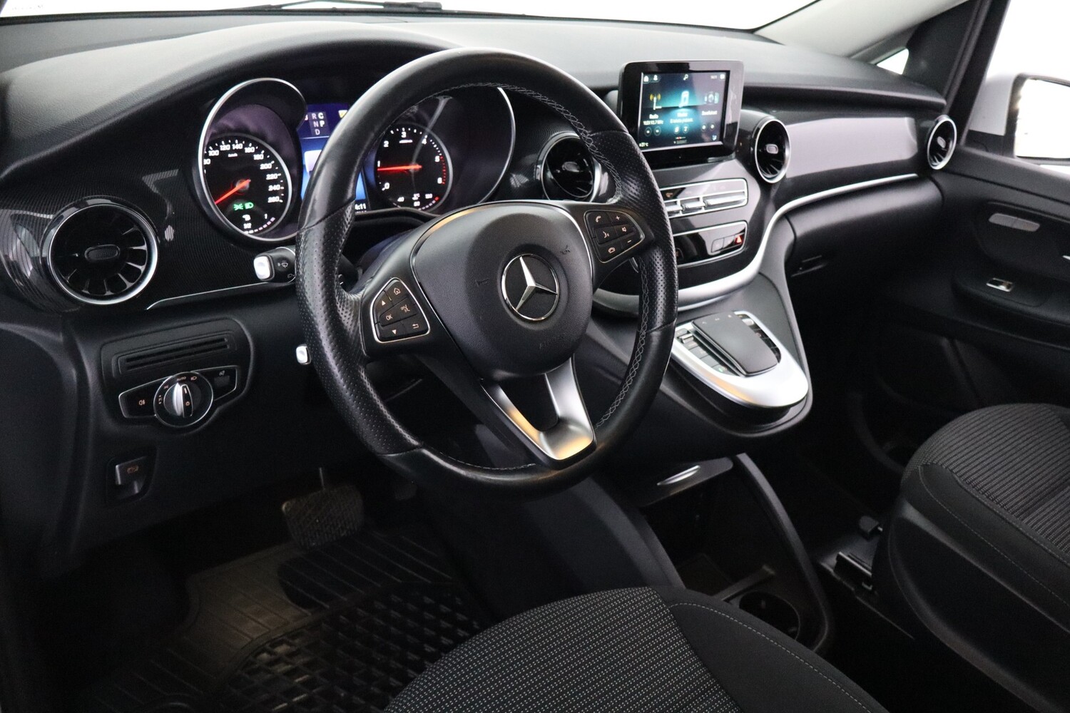 Mercedes-Benz V vaihtoauto