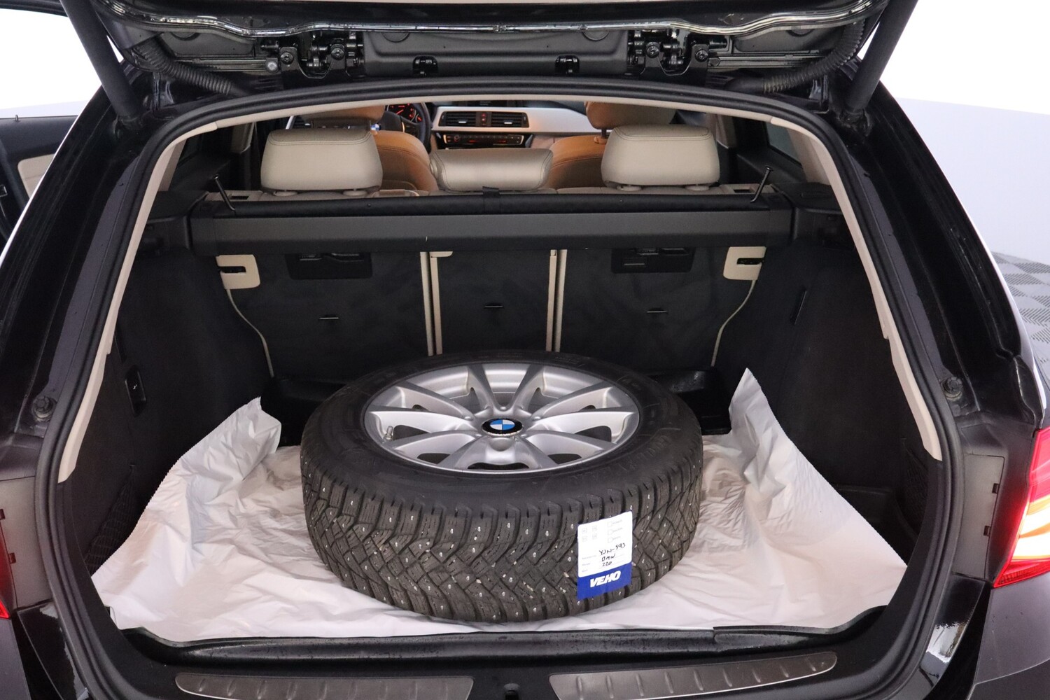 BMW 320 vaihtoauto