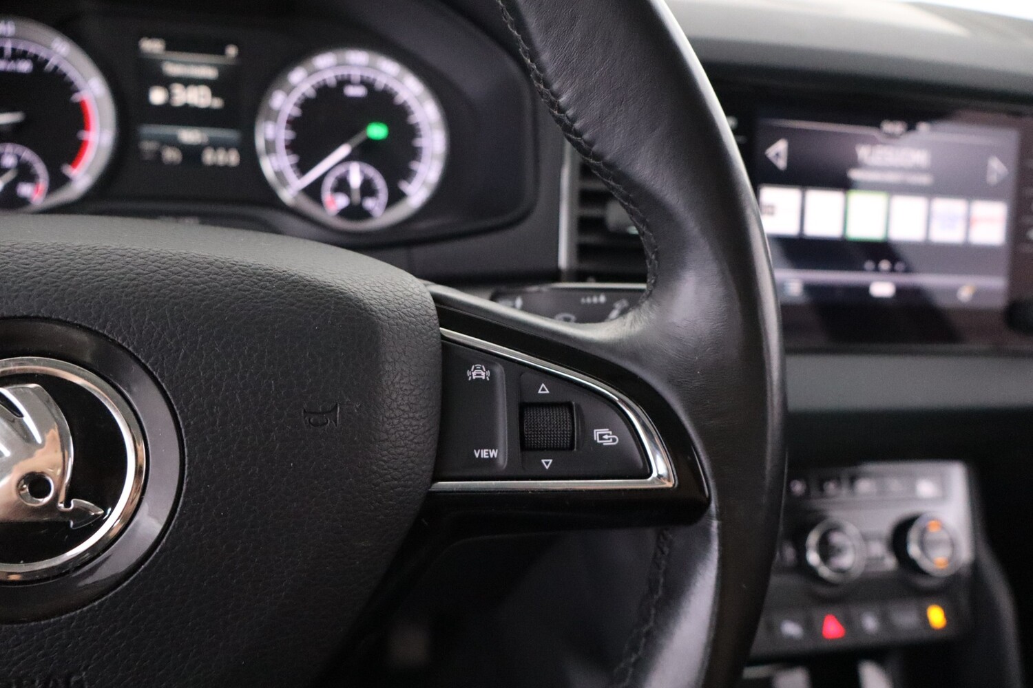Skoda Karoq vaihtoauto
