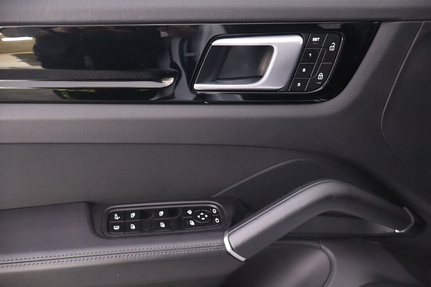 Porsche Cayenne vaihtoauto