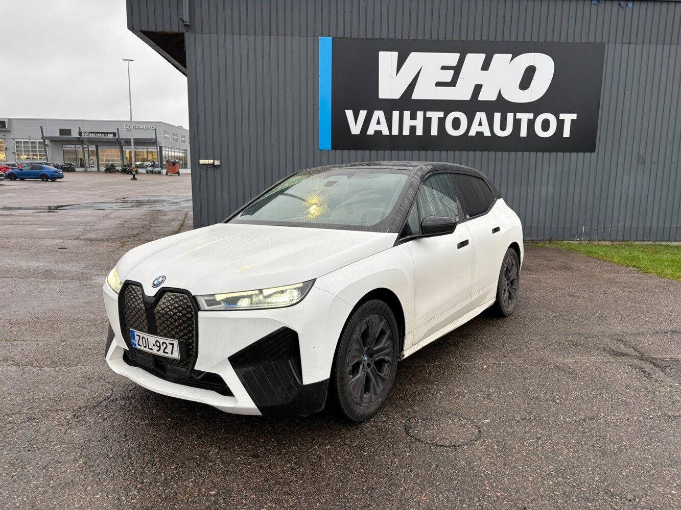 BMW iX vaihtoauto