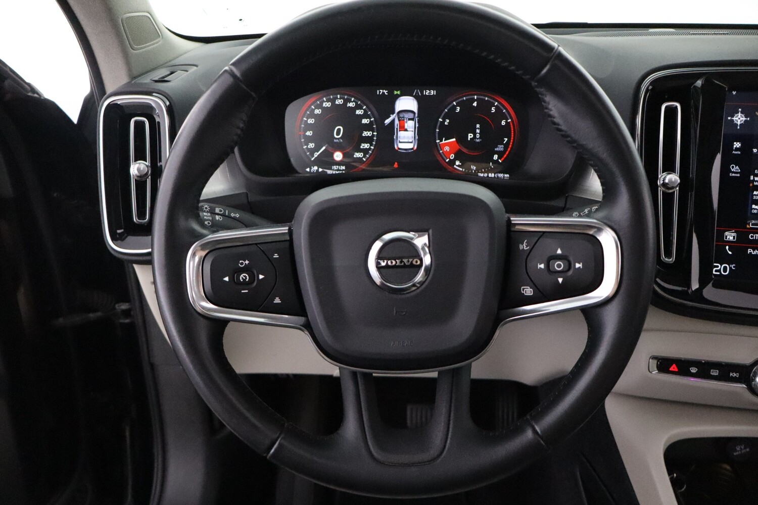 Volvo XC40 vaihtoauto