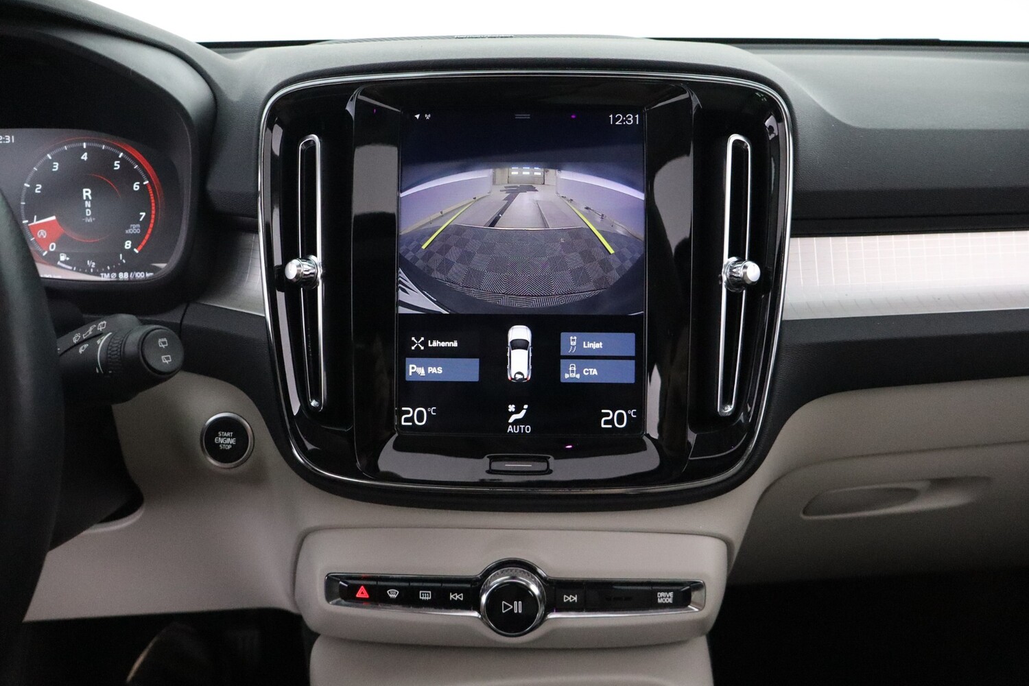 Volvo XC40 vaihtoauto