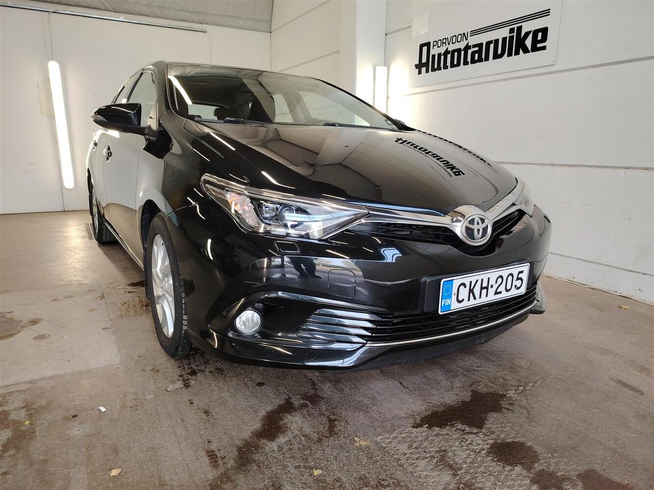 Toyota Auris vaihtoauto