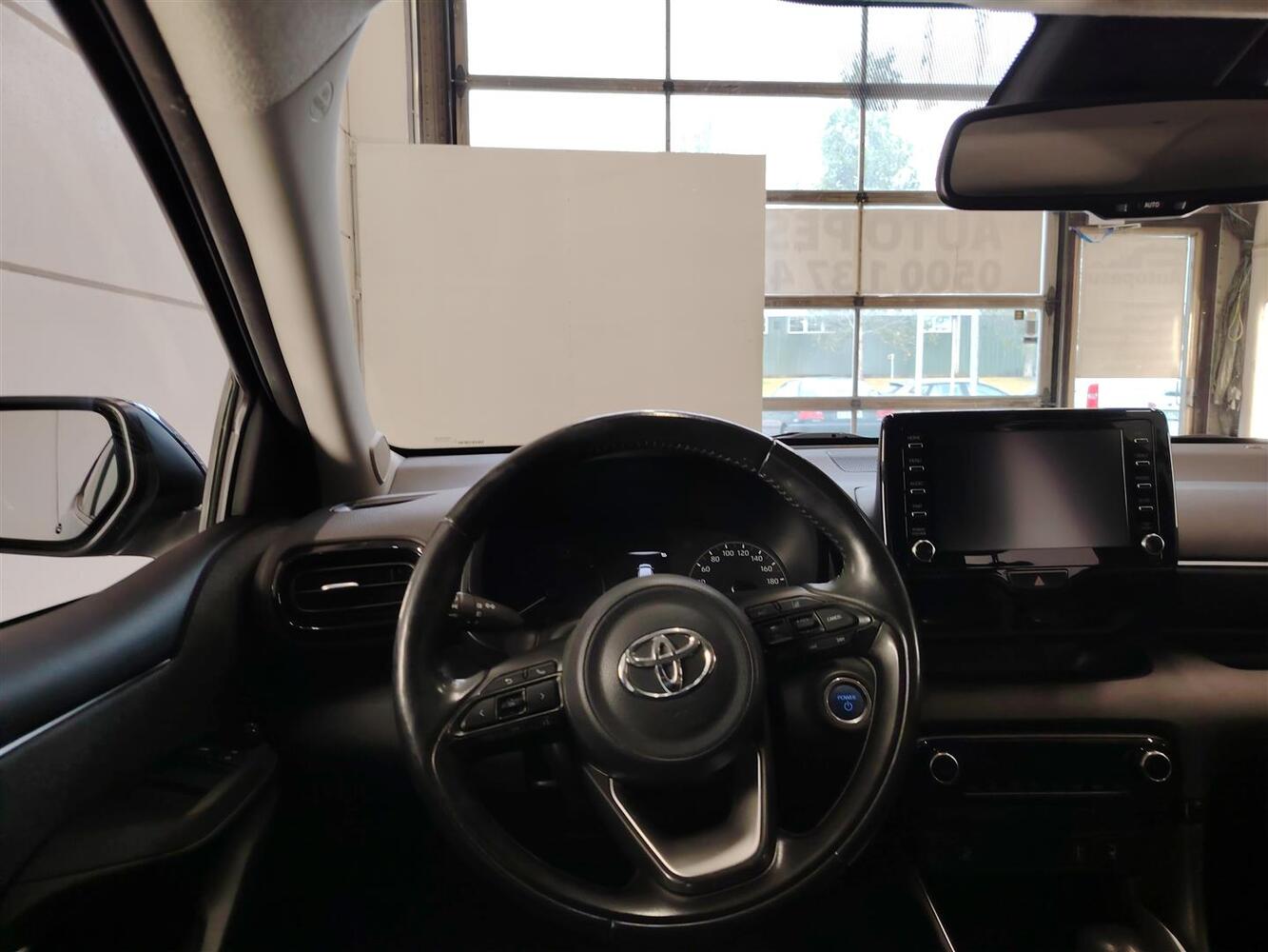 Toyota Yaris vaihtoauto