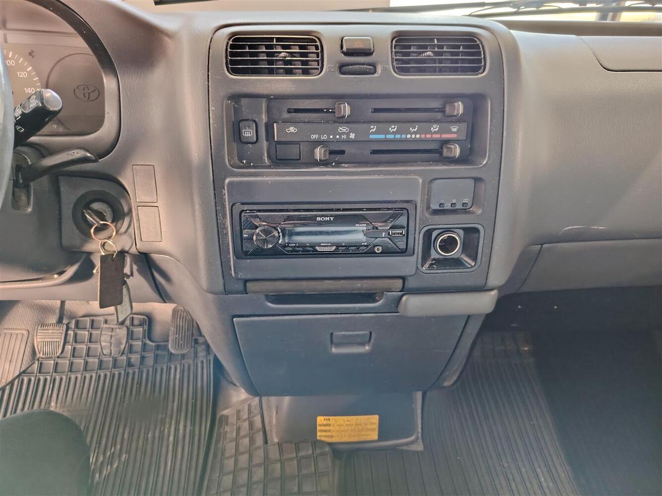 Toyota Hiace vaihtoauto