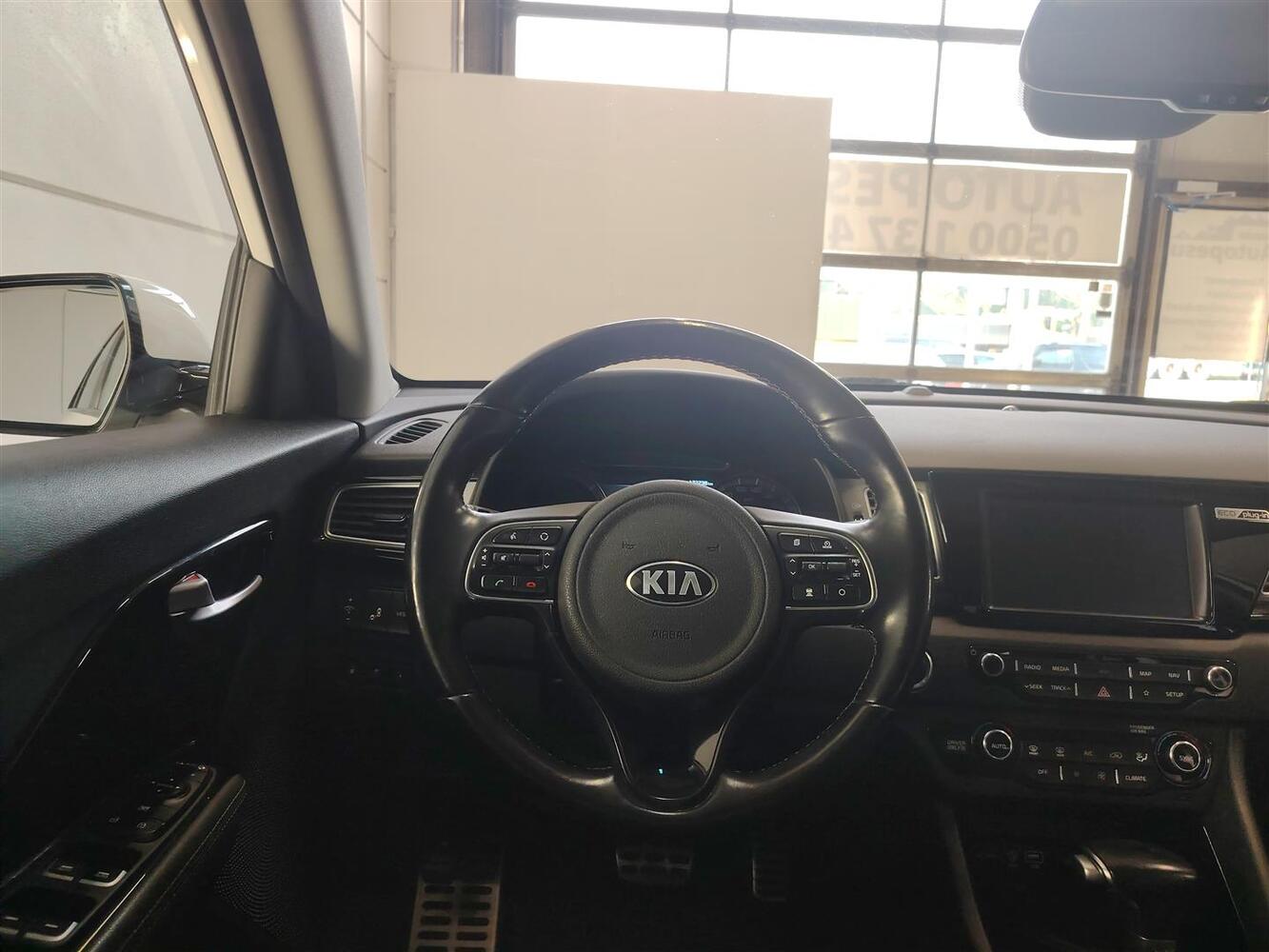 Kia Niro plug-in vaihtoauto