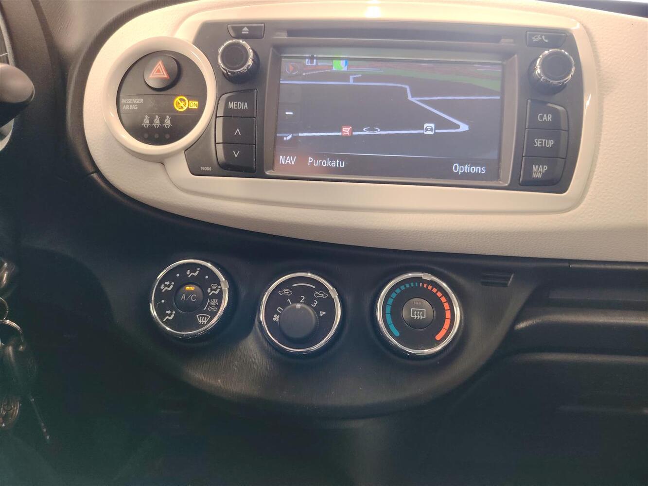 Toyota Yaris vaihtoauto